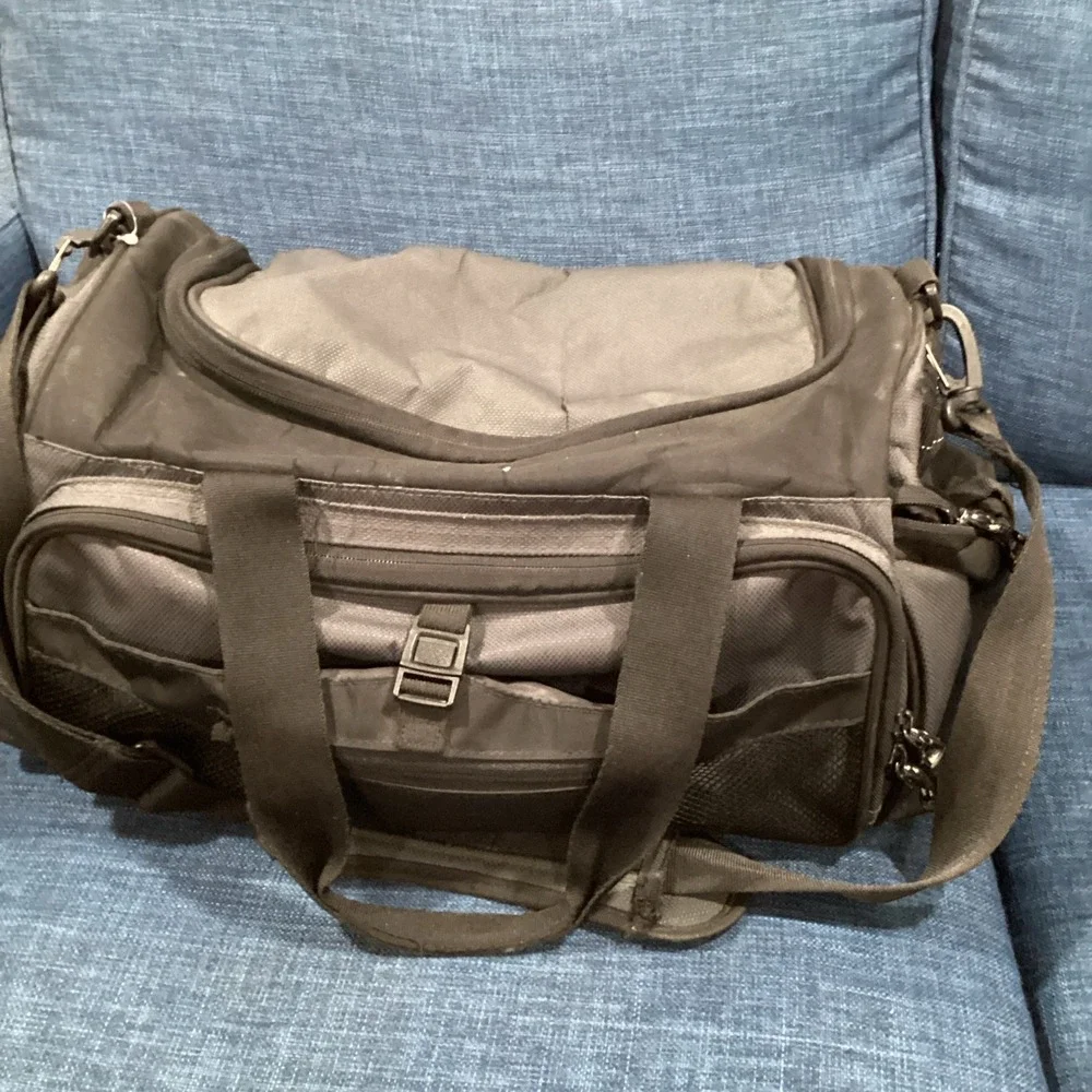 Eddie Bauer Duffle Bag Gym Bag w/ Strap Black  Travel Luggage